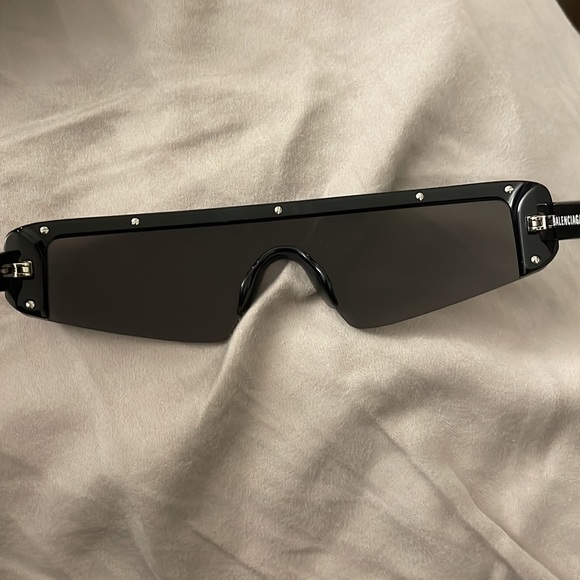 Balenciaga Eyewear
Ski rectangular-frame sunglasses - Picture 8 of 8